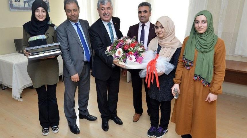 Başkan Polat &Ouml;ğrencilerle Buluştu