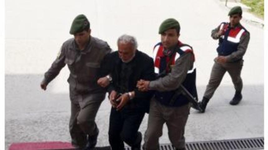 Katil Zanlısı Babası &Ccedil;ıktı