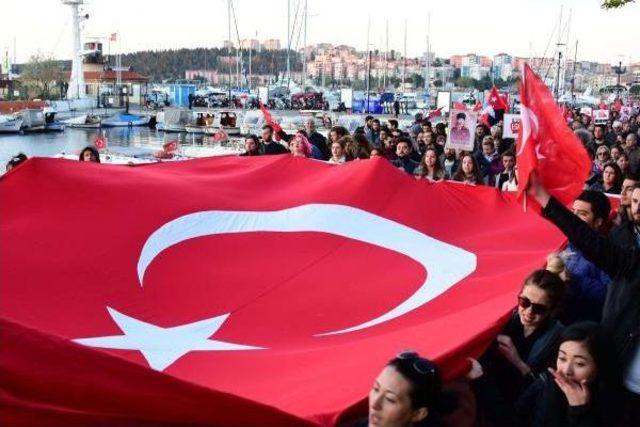 Çanakkale'de 'hayır' Ve Ysk Protestosu