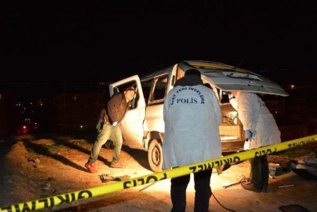 Park Halindeki Ara&ccedil;ta Patlama Meydana Geldi: 1 Yaralı 1