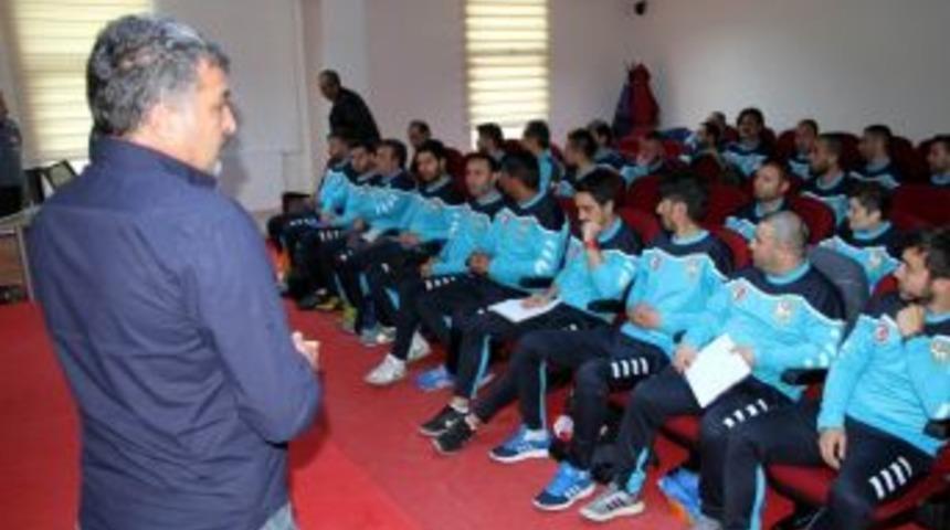 Antren&ouml;rl&uuml;k Kursu A&ccedil;ıldı