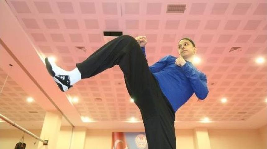 Milli Tekvandocu Nur Tatar, 2020 Olimpiyat Oyunları Sonrasını Sosyal Yaşam Ve Hedeflerini A&ccedil;ıkladı