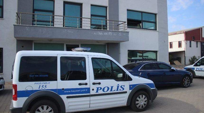 55 Yaşındaki Bek&ccedil;i Kimyasal Madde İ&ccedil;erek Yaşamına Son Verdi