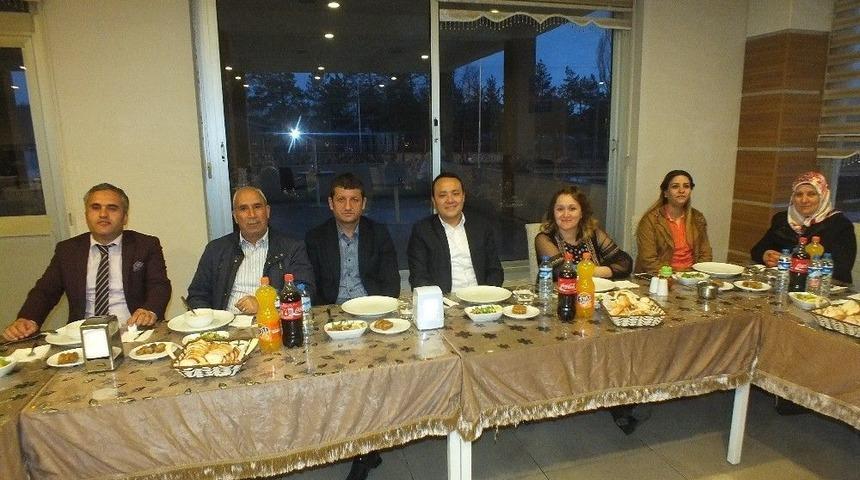 Başhekim Toydemir Onuruna Veda Yemeği