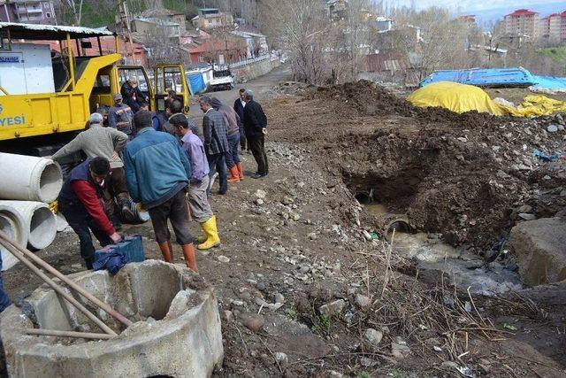 Muş’ta Tahrip Olan Altyapı Yenileniyor