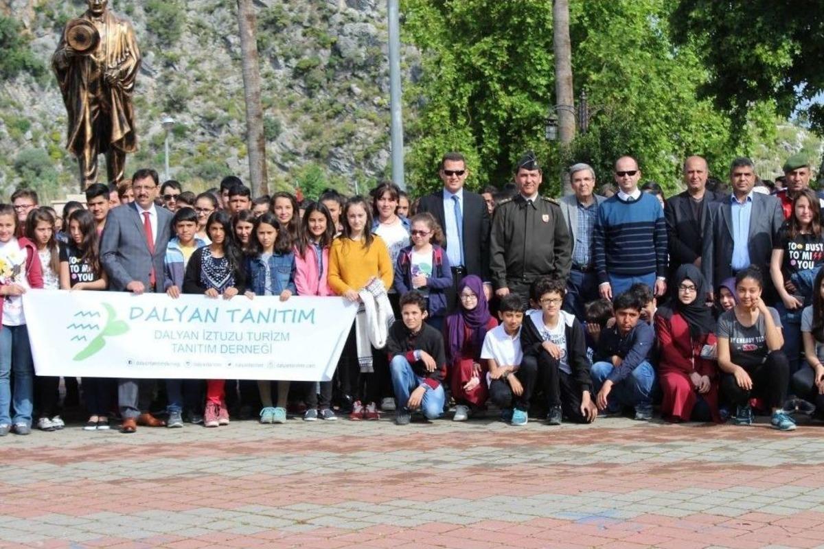 Ortaca&rsquo;da Sınava Girecek &Ouml;ğrencilere Motivasyon Gezisi