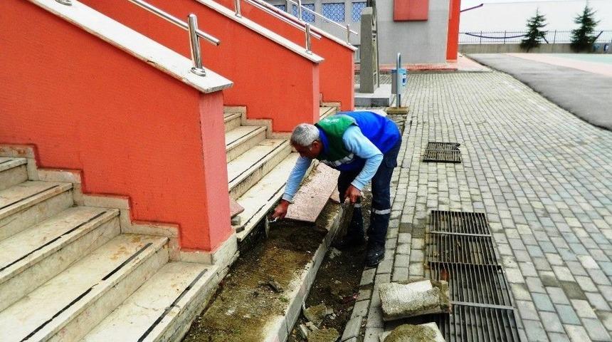 Okul Hizmet Masası &Ccedil;alışmalarına Devam Ediyor