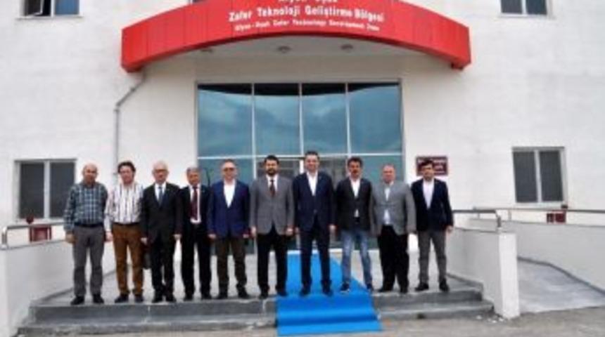 Kandemir; &ldquo;teknoparklar &Uuml;lke &Uuml;retimine B&uuml;y&uuml;k Katkı Sunacaktır&rdquo;