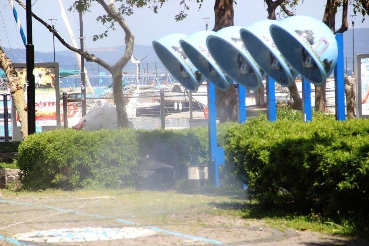 &Ccedil;anakkale Valiliği Yakınında Ş&uuml;pheli Valiz Paniği