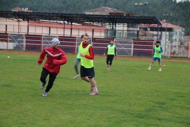 Bilecikspor, Vitraspor Maçının Hazırlıklarını Sürdürüyor