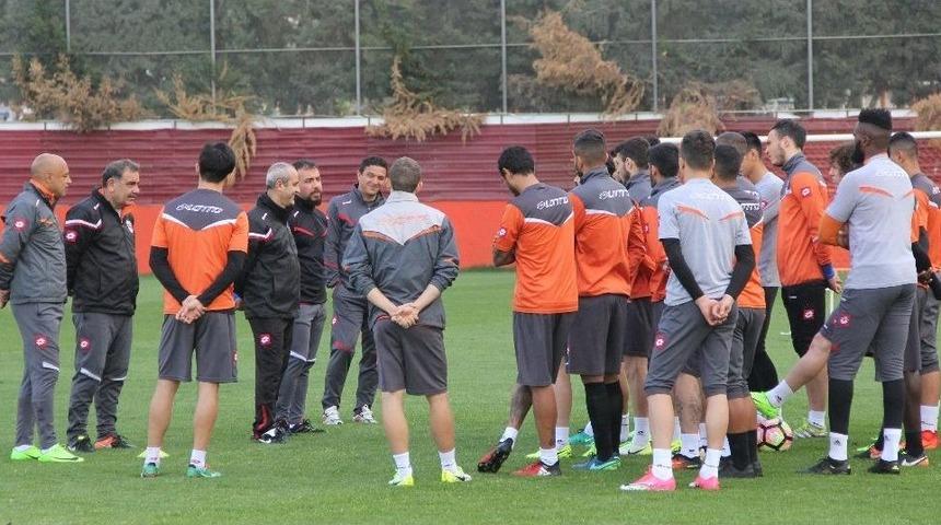 Adanaspor Dayanıklılık &Ccedil;alıştı