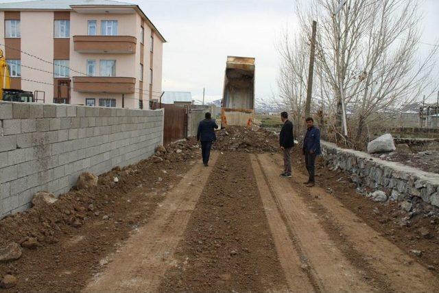 Çaldıran’da Altyapı Çalışması