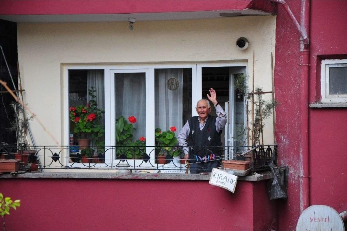 (&ouml;zel Haber) &ldquo;&ccedil;ocuklarımın İstikbali&rdquo; Dediği Evi Kimselere Vermiyor