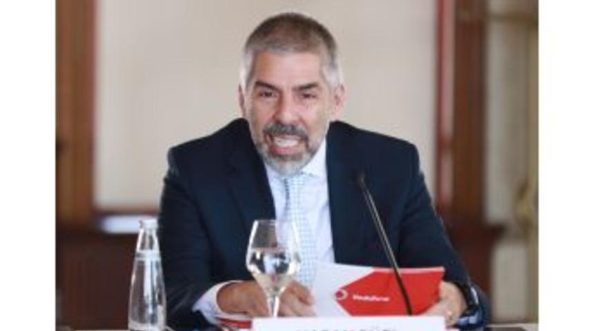 Vodafone T&uuml;rkiye İcra Kurulu Başkan Yardımcısı Hasan S&uuml;el: