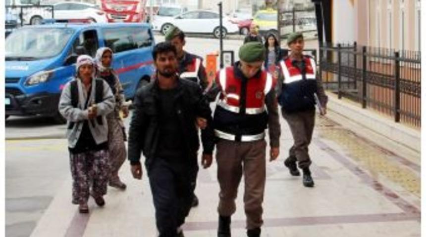 &Ccedil;ocuğunu Ezip Ka&ccedil;an Baba İle Anne Başka Su&ccedil;lardan Tutuklandı