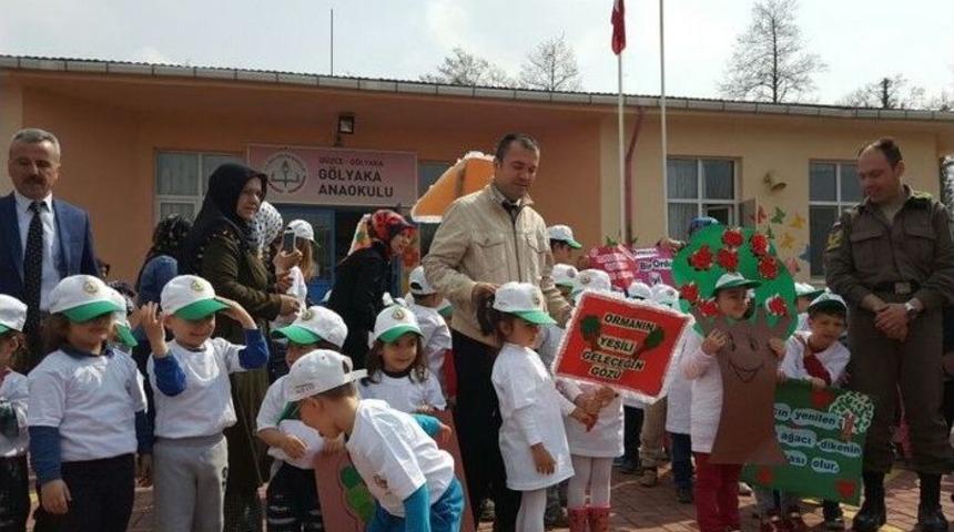 G&ouml;lyaka&rsquo;da Minik Ellerle Fidan Dikildi