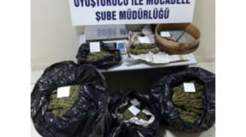 Batman&rsquo;da 18 Kilo 843 Gram Esrar Ele Ge&ccedil;irildi