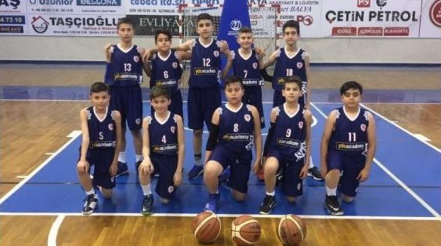 Başkan Y&uuml;cel Yılmaz&rsquo;dan Minik Basket&ccedil;ilere Tebrik