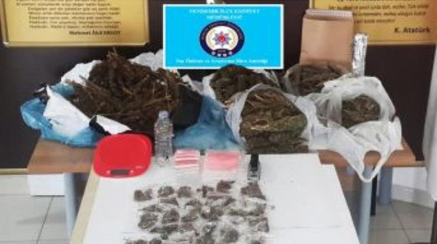 Mersin&rsquo;de 5 Kilo 800 Gram Esrar Ele Ge&ccedil;irildi
