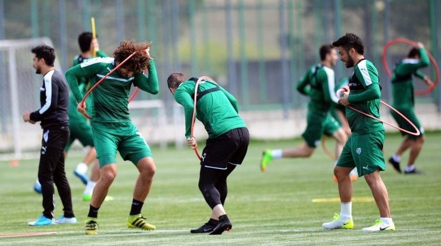 Bursaspor&rsquo;dan Neşeli Antrenman