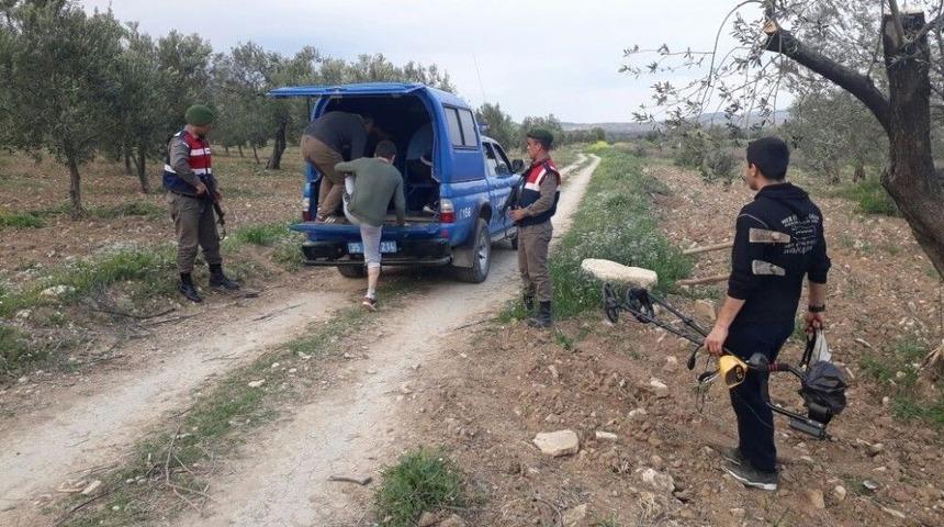Ka&ccedil;ak Kazı Yapan 4 Kişi G&ouml;zaltına Alındı