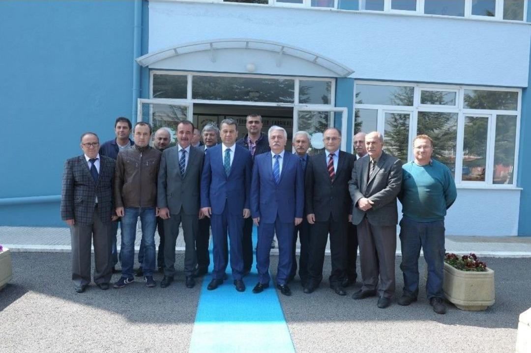 Vali Azmi &Ccedil;elik, Eskişehir Şeker Fabrikası&rsquo;nı Ziyaret Etti