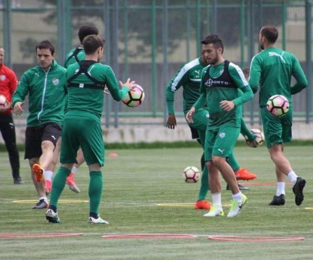 Bursaspor’Da Eğlenceli Antrenman