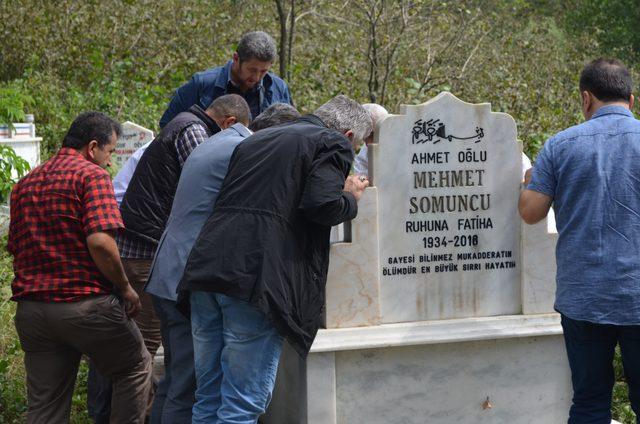 2013'te yaptırdığı mezar taşına '2016' yazdırdı, 2018'de öldü (2)