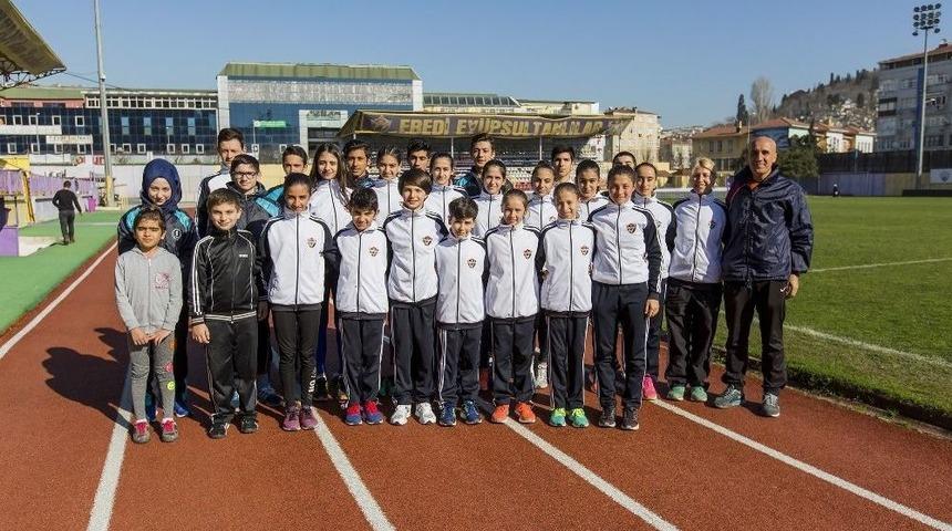 Ey&uuml;p&rsquo;&uuml;n Gen&ccedil; Atletleri Başarıya Doymuyor