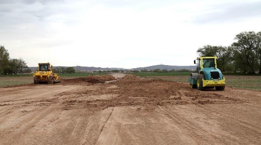 Aksaray Belediyesi Yeni Hastaneye Bağlantı Yolunu A&ccedil;ıyor