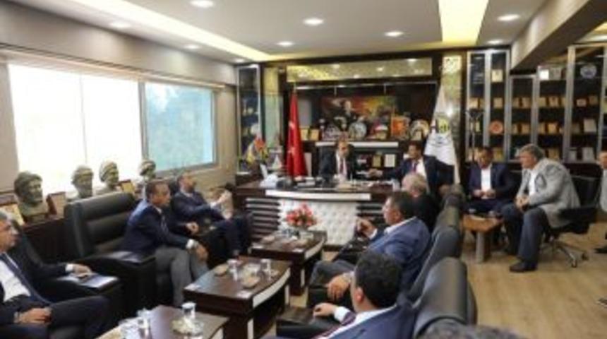 Başkan &Ccedil;ift&ccedil;i&rsquo;den Harran&rsquo;a Teşekk&uuml;r Ziyareti