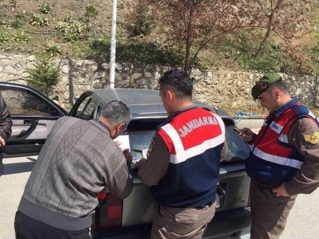 Jandarma Ekiplerinin Dikkatinden Kaçmadı