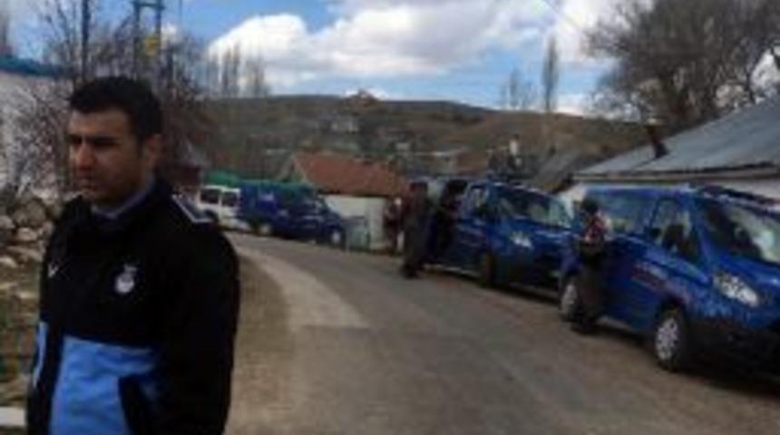 Kayseri&rsquo;De Akrabaların Silahlı Kavgası: 2 &Ouml;l&uuml;, 1 Yaralı