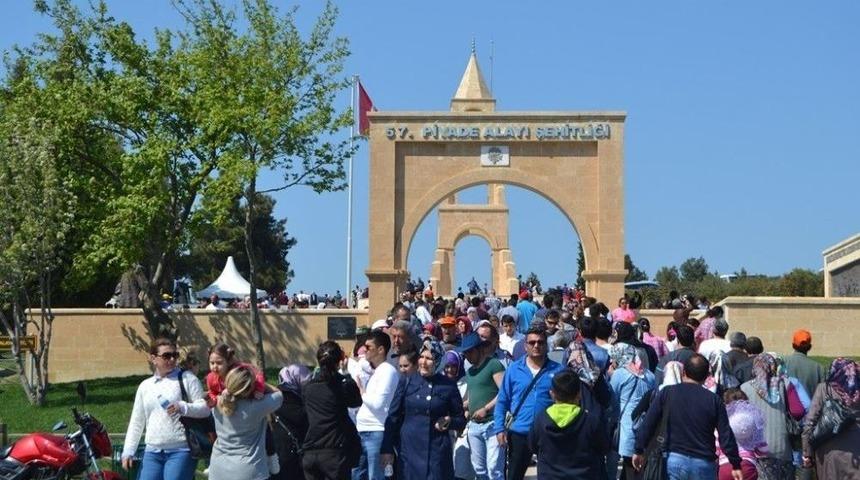 &Ccedil;an Belediyesi Geleneksel Şehitlik Gezileri Başlıyor