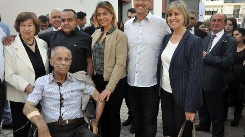 Hayırseverin Yaptırdığı Sağlık Merkezinde Duygusal T&ouml;ren