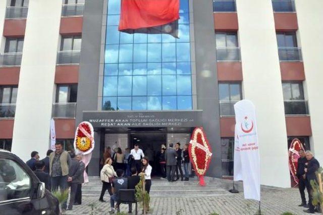 Hayırseverin Yaptırdığı Sağlık Merkezinde Duygusal T&ouml;ren 1