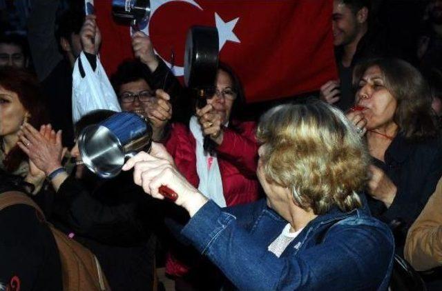 İstanbul'da Referandum Protestoları...