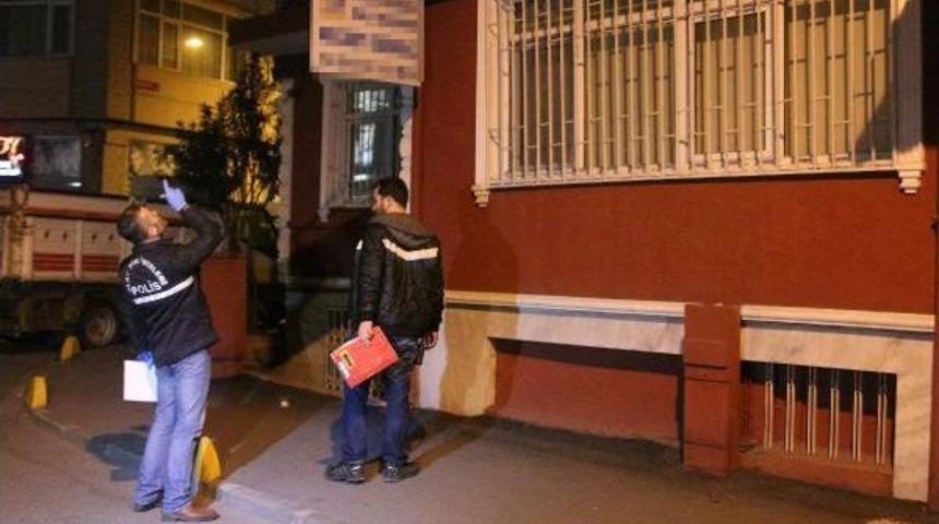 Fatih'te Silahlı Soygun: 1 Yaralı