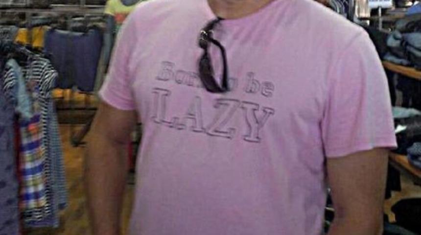 Kuşadası'nda Otel Odasında Intihar