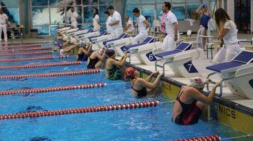 &Ouml;zel Sporculardan B&uuml;y&uuml;k Başarı