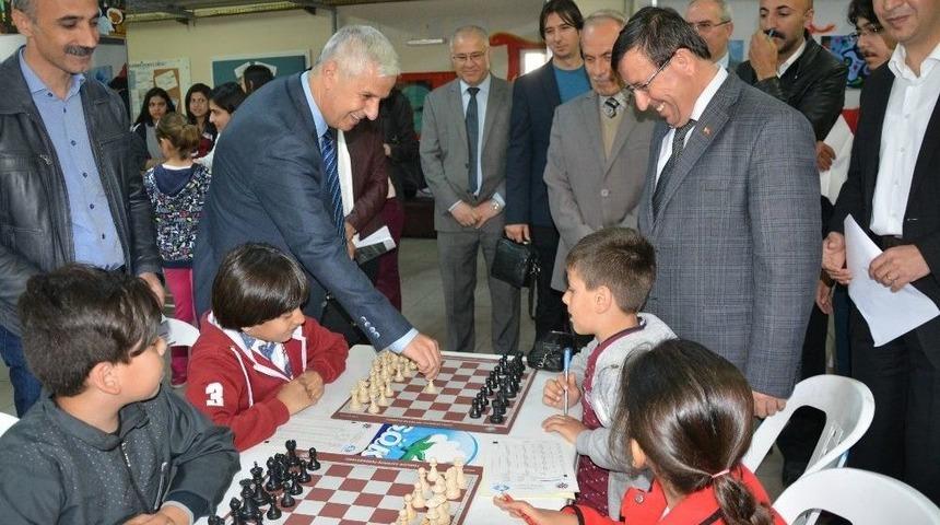 S&ouml;ke&rsquo;de Egemenlik Haftası Satran&ccedil; Turnuvası