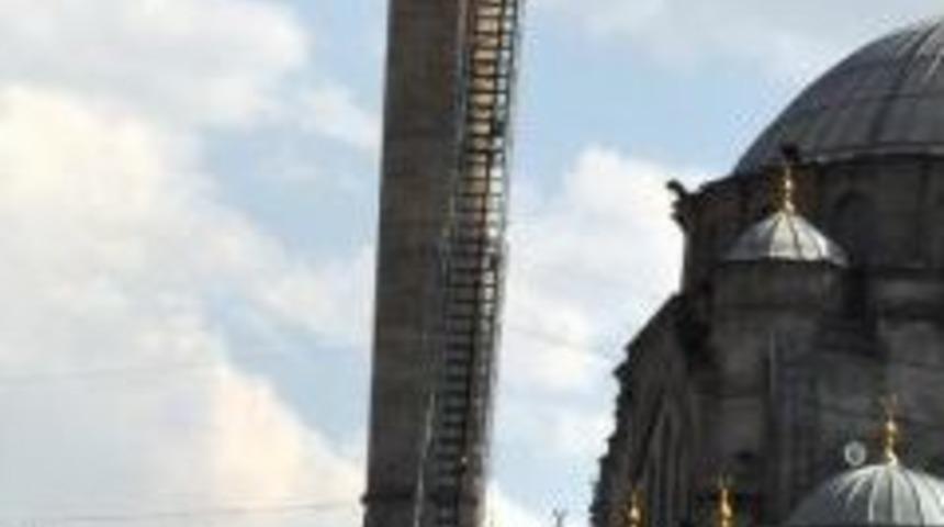 Cami Minaresine Itfaiyeli Onarım