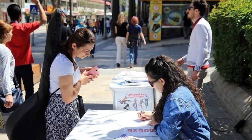 23 Nisan&rsquo;daki Bahar Y&uuml;r&uuml;y&uuml;ş&uuml;ne Yaklaşık 10 Bin Kayıt