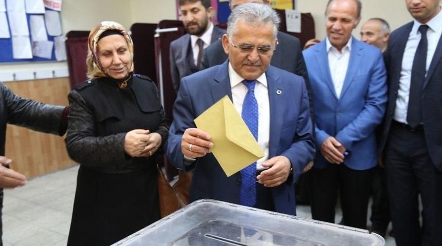 Melikgazi İl&ccedil;esi Evet &lsquo;te % 68.6 İle T&uuml;rkiye&rsquo;de &Uuml;&ccedil;&uuml;nc&uuml;