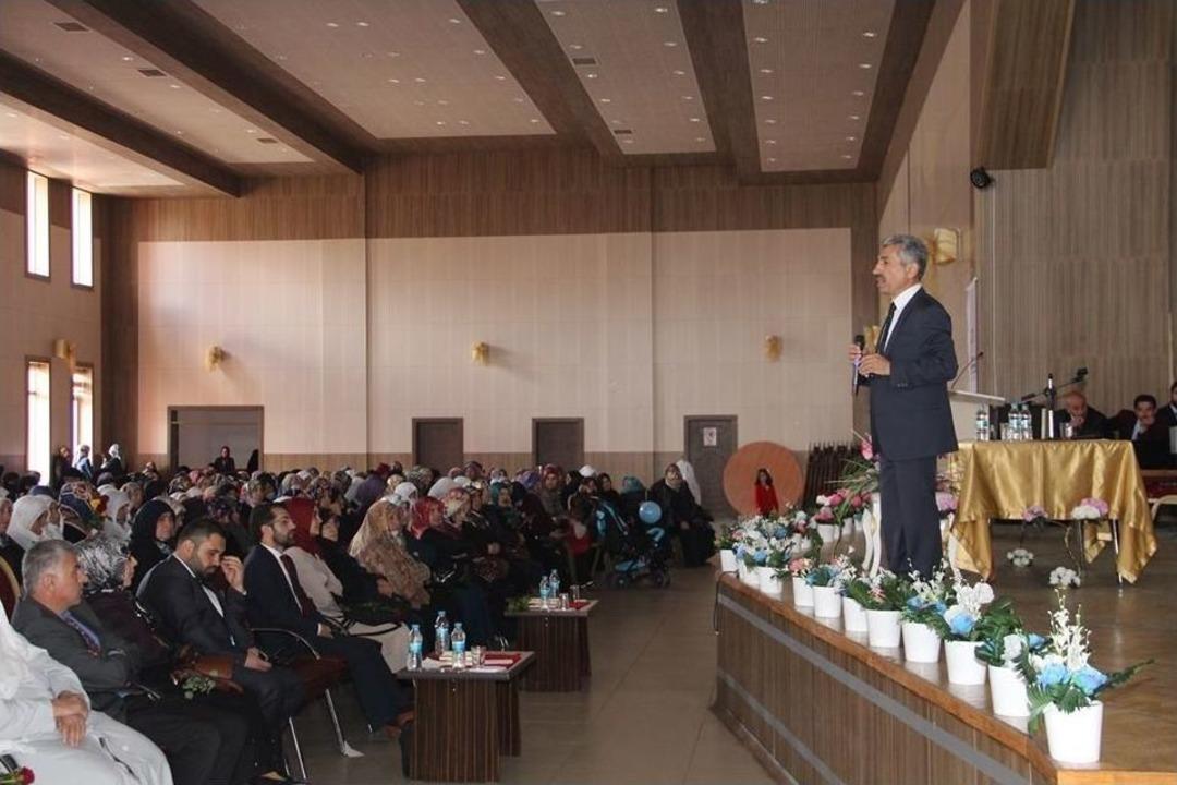 Oltu&rsquo;da &ldquo;g&uuml;ven Toplumunun İslami Temelleri&rdquo; Konferansı