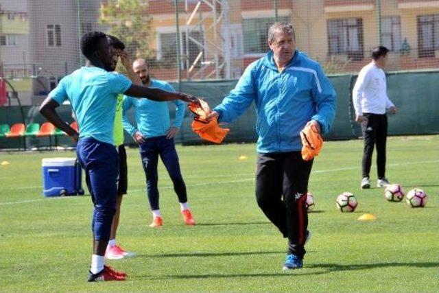 Aytemiz Alanyaspor, Osmanlıspor Hazırlıklarını Sürdürüyor