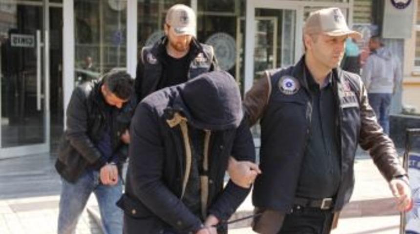 Samsun&rsquo;da G&ouml;zaltına Alınan 2 Deaş&rsquo;lı Adliyeye Sevk Edildi