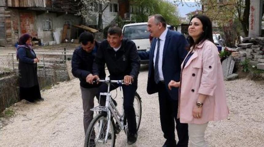 Engelli Fırat'ın Bisiklet Hayali Ger&ccedil;ek Oldu