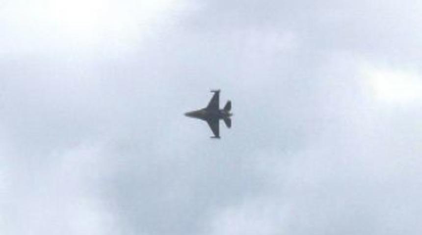 ‘solotürk’ Uçağının Prova Gösterisi Nefes Kesti