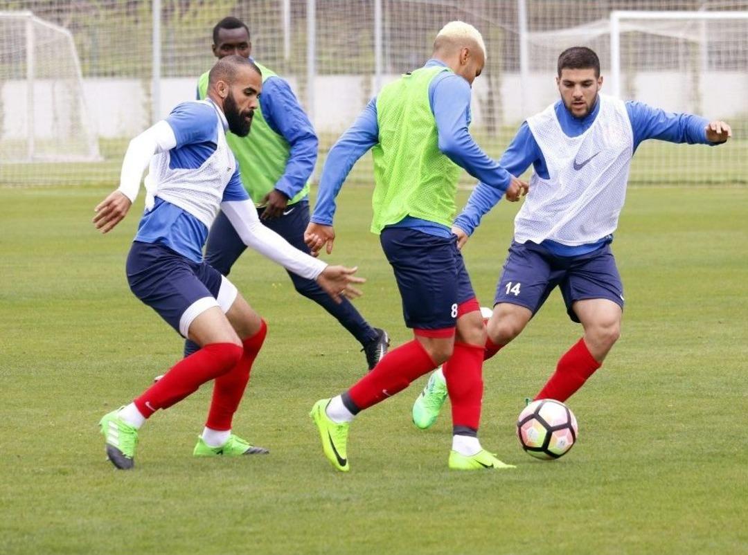 Antalyaspor&rsquo;da Trabzonspor Ma&ccedil;ının Hazırlıkları S&uuml;r&uuml;yor